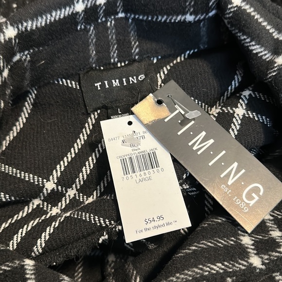 😊 NWOT Timing Plaid Flannel Bomber Jacket - Picture 3 of 4